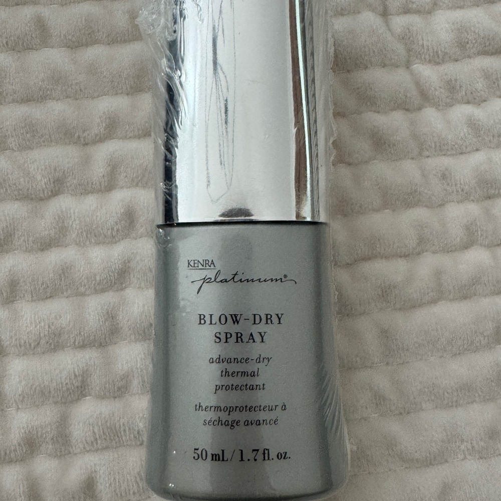 Platinum Blow-Dry Spray - Silver
